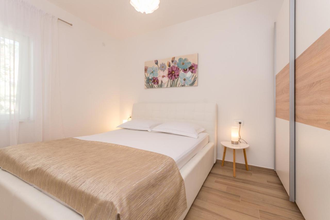 Apartmani Bonaca - 10M To The Sea เกรบัชติซา ภายนอก รูปภาพ