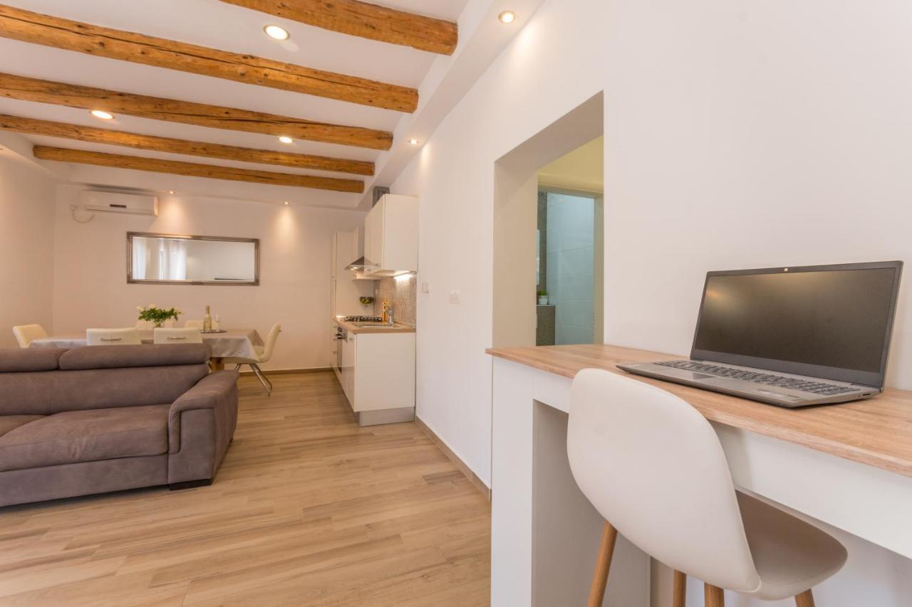 Apartmani Bonaca - 10M To The Sea เกรบัชติซา ภายนอก รูปภาพ